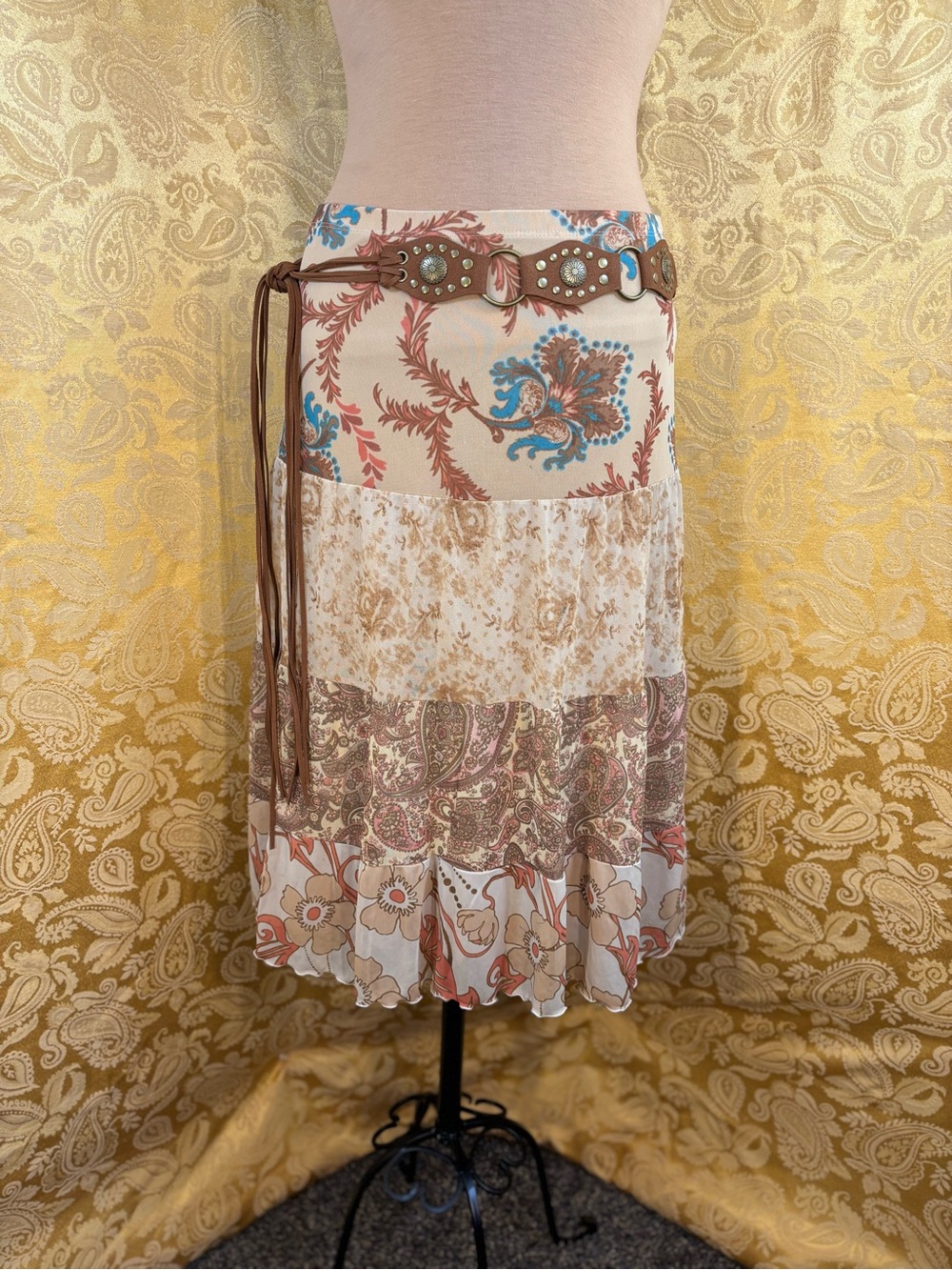 ✨Vintage Y2K Boho Multiprint Tiered Ruffle Midi Skirt✨ - Picture 2 of 4